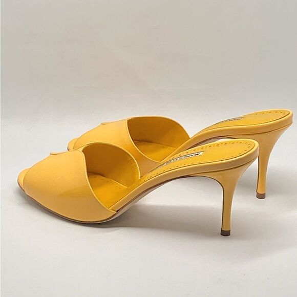 Manolo Blahnik Houramu 70MM Patent Leather Mules size 39 - Picture 9 of 13